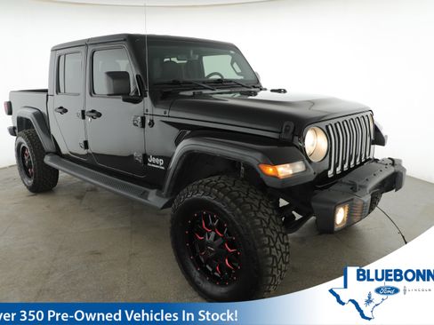 Used 2020 Jeep Gladiator Overland w/ Popular Equipment Package image 1