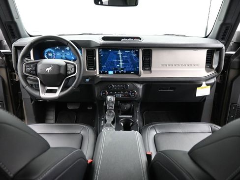 New 2025 Ford Bronco Outer Banks image 21