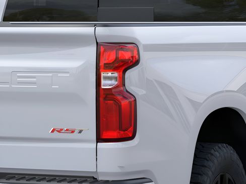 New 2026 Chevrolet Silverado 1500 RST w/ Z71 Off-Road Package AWD/4WD image 11