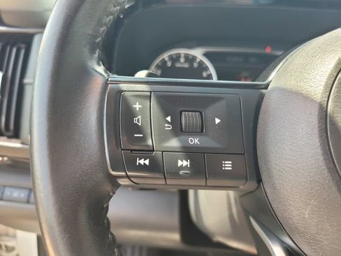 Certified 2022 Nissan Pathfinder SV w/ SV Premium Package FWD image 28