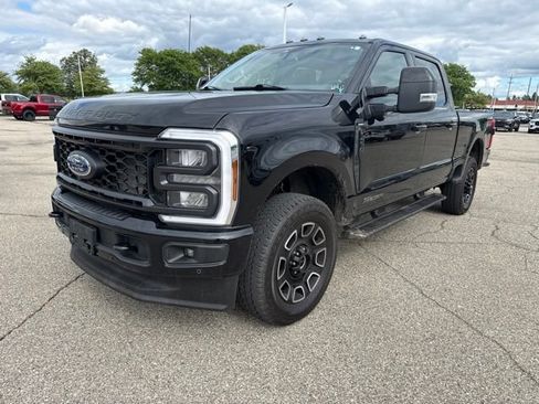 Used 2024 Ford F250 Lariat w/ Lariat Ultimate Package AWD/4WD image 2