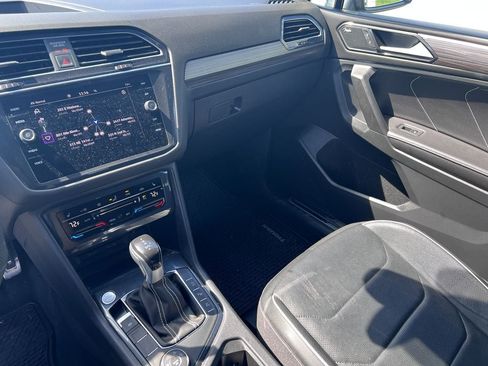 Used 2022 Volkswagen Tiguan SEL R-Line AWD/4WD image 20