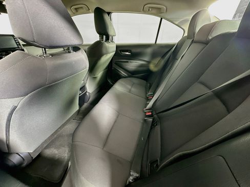 Used 2021 Toyota Corolla LE FWD image 25