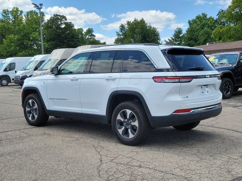 Used 2022 Jeep Grand Cherokee Limited 4xe AWD/4WD image 3