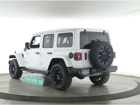 Used 2023 Jeep Wrangler Unlimited Sahara w/ Cold Weather Group AWD/4WD image 8