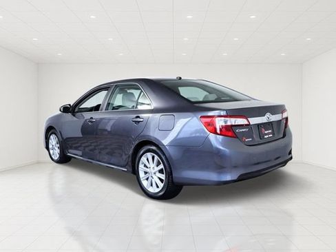 Used 2012 Toyota Camry XLE FWD image 4