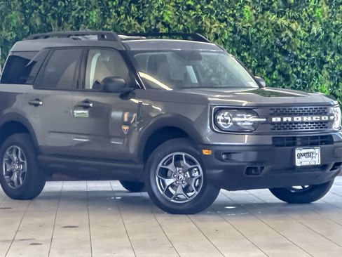 Certified 2022 Ford Bronco Sport Badlands w/ Premium Package AWD/4WD image 1