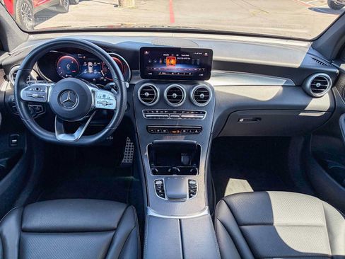 Used 2022 Mercedes-Benz GLC 300 4MATIC image 11
