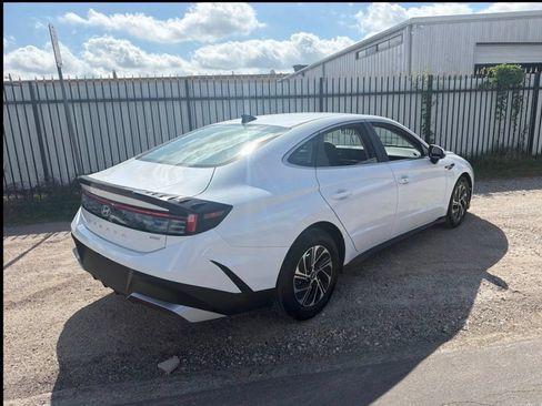 Used 2026 Hyundai Sonata Blue FWD image 5