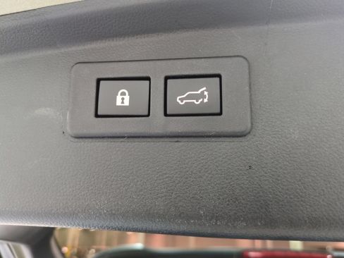 Certified 2025 Subaru Outback Touring XT AWD/4WD image 14