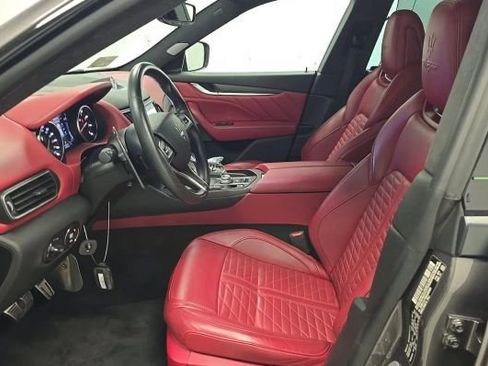 Used 2022 Maserati Levante Trofeo AWD/4WD image 2