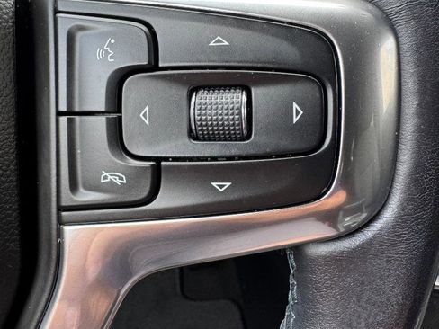 Used 2019 Chevrolet Blazer LT image 28