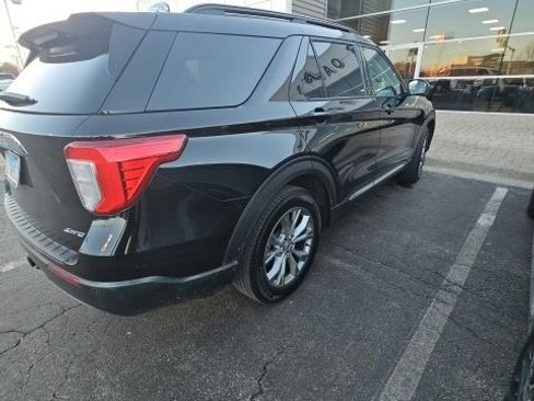 Certified 2023 Ford Explorer XLT w/ Equipment Group 202A image 3