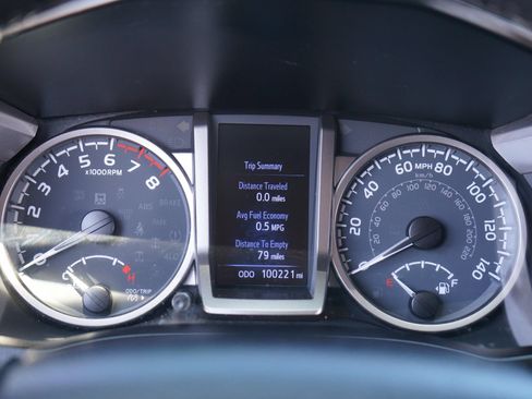 Used 2021 Toyota Tacoma SR5 w/ Technology Package AWD/4WD image 10