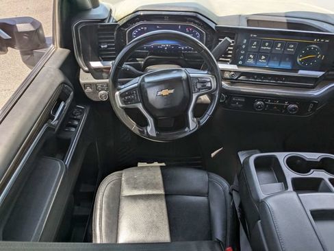 Used 2024 Chevrolet Silverado 3500 LT AWD/4WD image 13