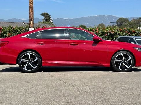 Used 2018 Honda Accord Sport image 3