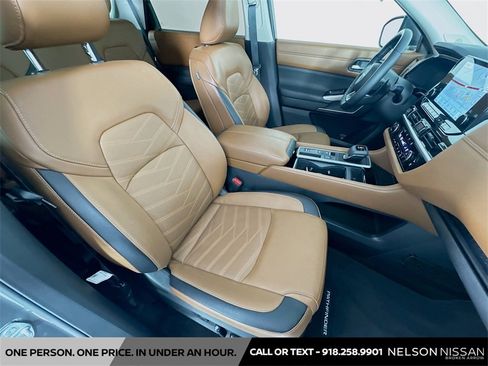 Certified 2024 Nissan Pathfinder Platinum w/ Cargo Package image 31