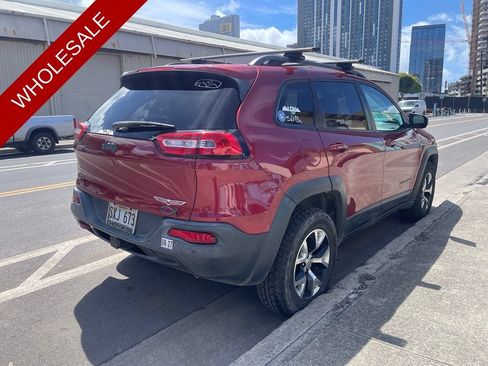Used 2015 Jeep Cherokee Trailhawk w/ Comfort/Convenience Group AWD/4WD image 4
