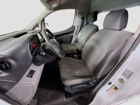 Used 2020 Nissan NV200 S image 21