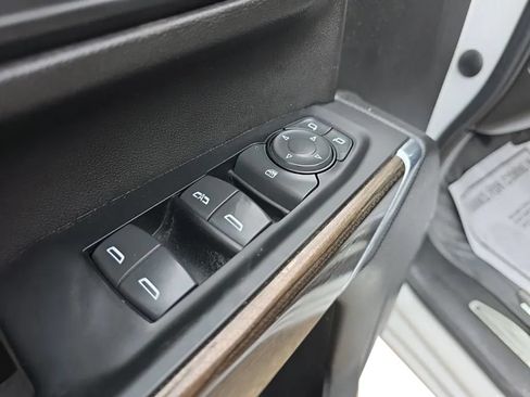 Used 2023 Chevrolet Silverado 2500 LT AWD/4WD image 14