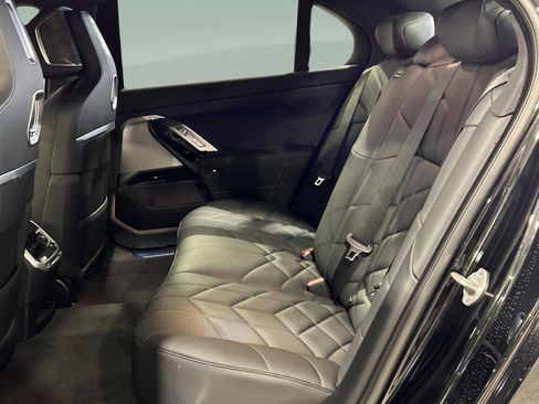 Used 2026 BMW 750e xDrive w/ Executive Package image 20