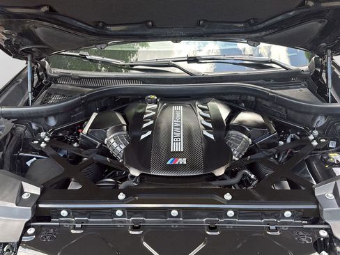 Used 2020 BMW X5 M Competition AWD/4WD image 21