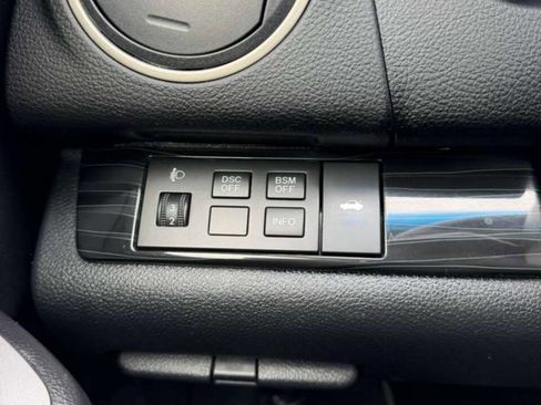 Used 2009 MAZDA MAZDA6 s Grand Touring w/ Moonroof & Bose Pkg image 23