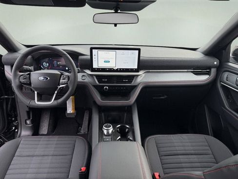 New 2026 Ford Explorer ST-Line w/ ST-Line Street Pack image 12