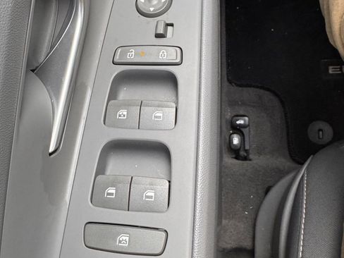 Used 2024 Hyundai Elantra SEL w/ Convenience Package image 22