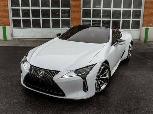 Used 2021 Lexus LC 500 Convertible image 4
