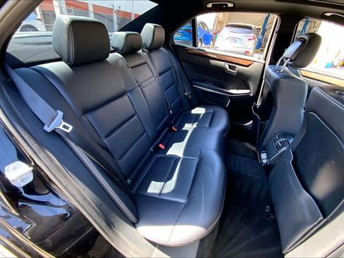 Used 2014 Mercedes-Benz E 350 4MATIC Sedan image 19
