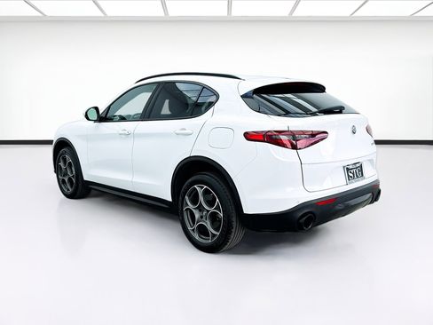 Used 2022 Alfa Romeo Stelvio Sprint image 6