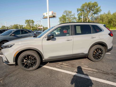Certified 2024 Honda CR-V Sport image 3