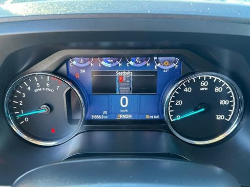 Certified 2024 Ford Expedition XLT image 30