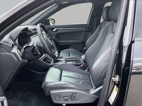 Used 2023 Audi Q3 2.0T Premium w/ Black Optic Sport Package AWD/4WD image 27