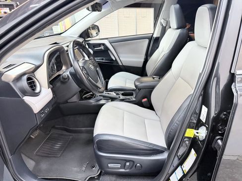 Used 2017 Toyota RAV4 Limited AWD/4WD image 11