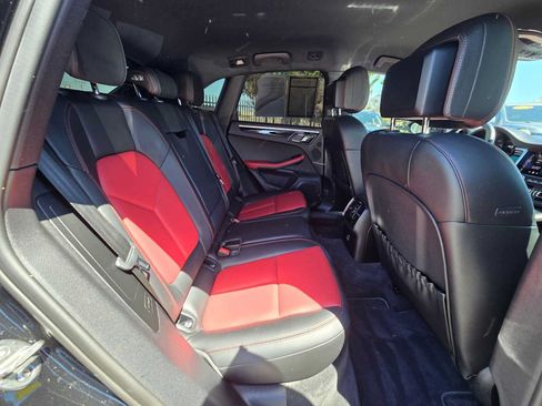 Used 2020 Porsche Macan AWD/4WD image 12