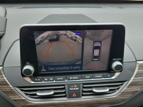 Used 2019 Nissan Altima 2.0 Edition One FWD image 16