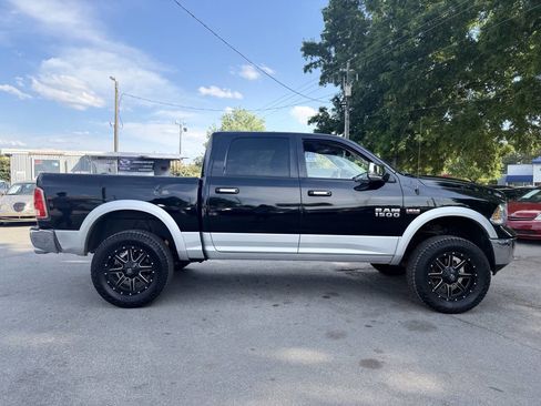 Used 2014 RAM 1500 Laramie AWD/4WD image 4