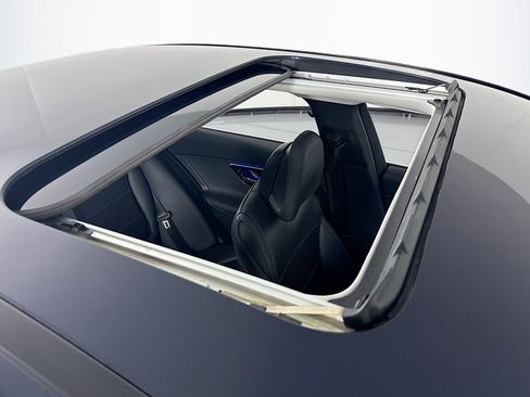 Certified 2022 Mercedes-Benz C 300 Sedan w/ Exclusive Trim Package image 22