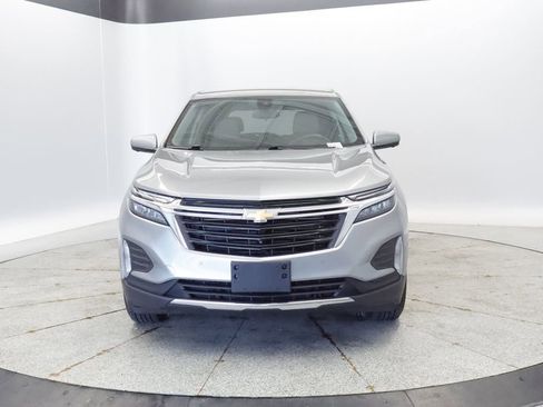Used 2024 Chevrolet Equinox LT AWD/4WD image 11