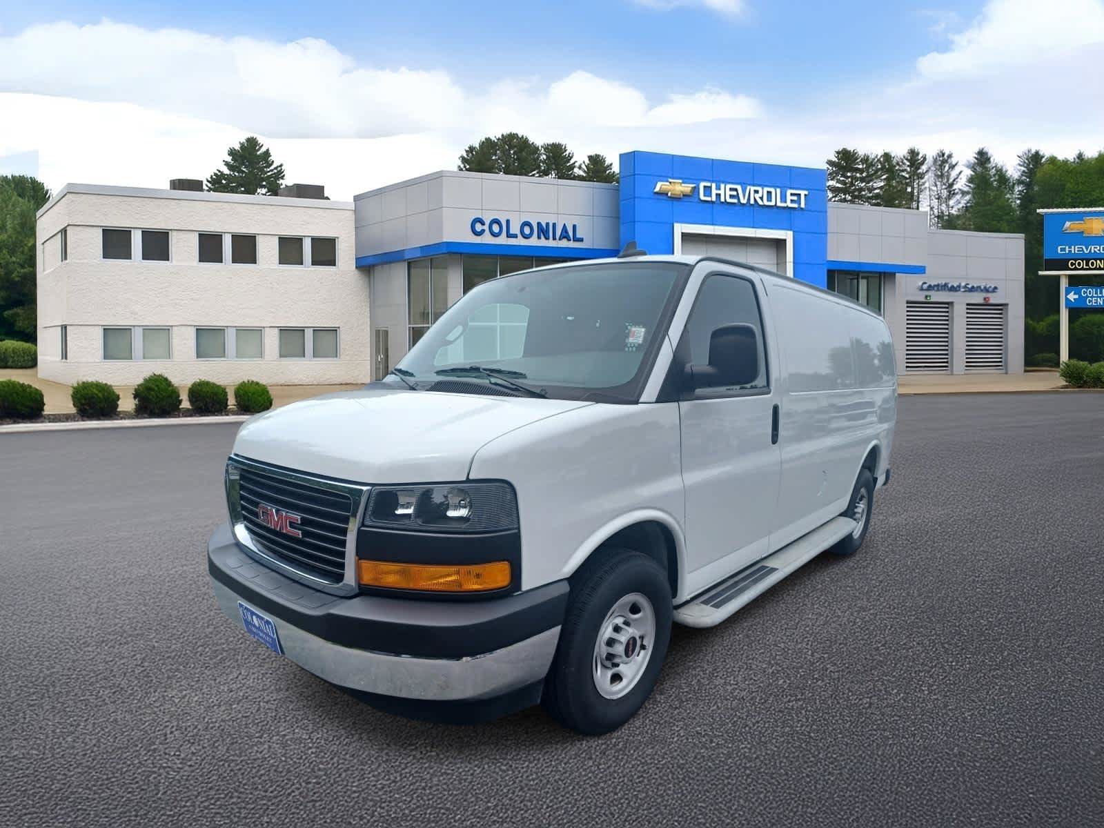Used 2025 GMC Savana 2500 w/ Driver Convenience Package RWD image 1