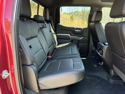 Used 2019 Chevrolet Silverado 1500 High Country w/ Technology Package image 15