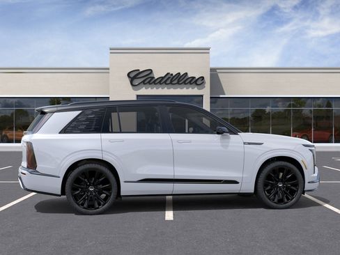 New 2026 Cadillac Vistiq Platinum w/ LPO, Floor Liner Package AWD/4WD image 5