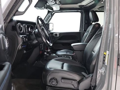 Used 2022 Jeep Wrangler Unlimited Rubicon 4xe w/ Dual Top Group AWD/4WD image 18