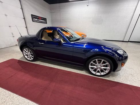 Used 2011 MAZDA MX-5 Miata Grand Touring RWD image 62
