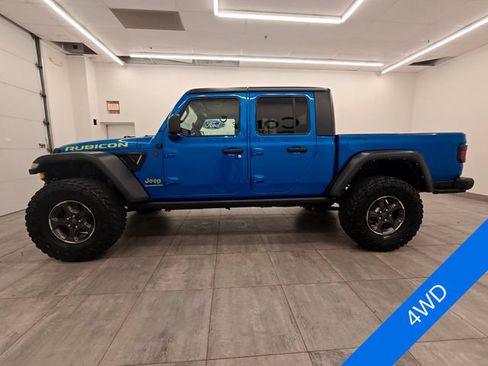 Used 2022 Jeep Gladiator Rubicon w/ Cold Weather Group AWD/4WD image 2