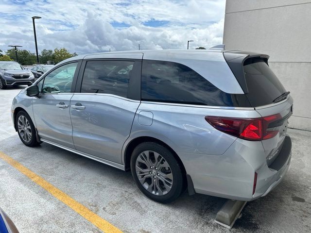 Certified 2025 Honda Odyssey Touring image 4