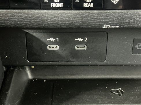 Used 2025 Mitsubishi Outlander SE FWD image 26
