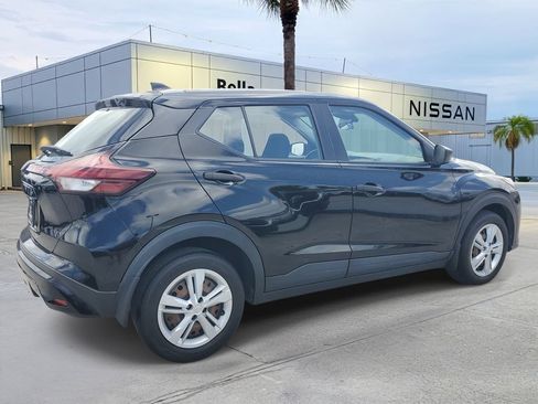 Used 2024 Nissan Kicks S FWD image 7